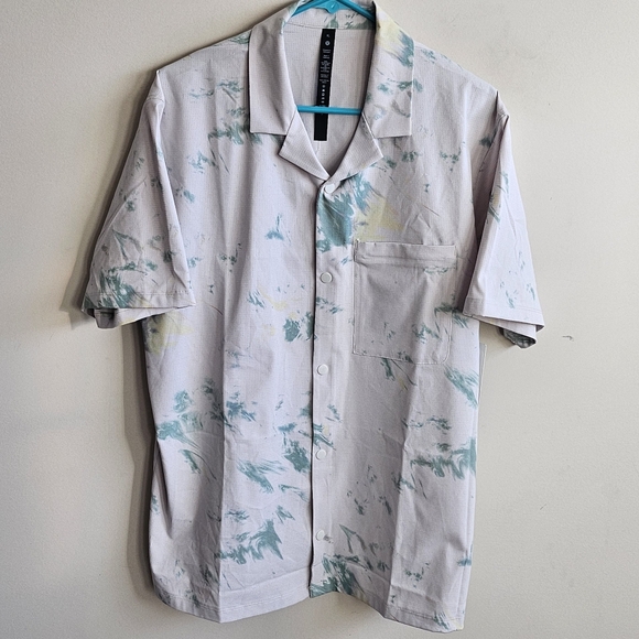 lululemon athletica Other - NWT Lululemon Athletica Airing Easy Short-Sleeve Snap Button Shirt - Size XL